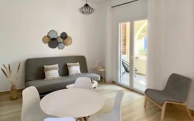 Batsi Seaside Apartment