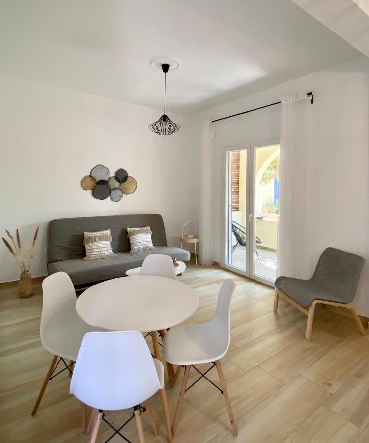 Batsi Seaside Apartment Εξωτερικό φωτογραφία
